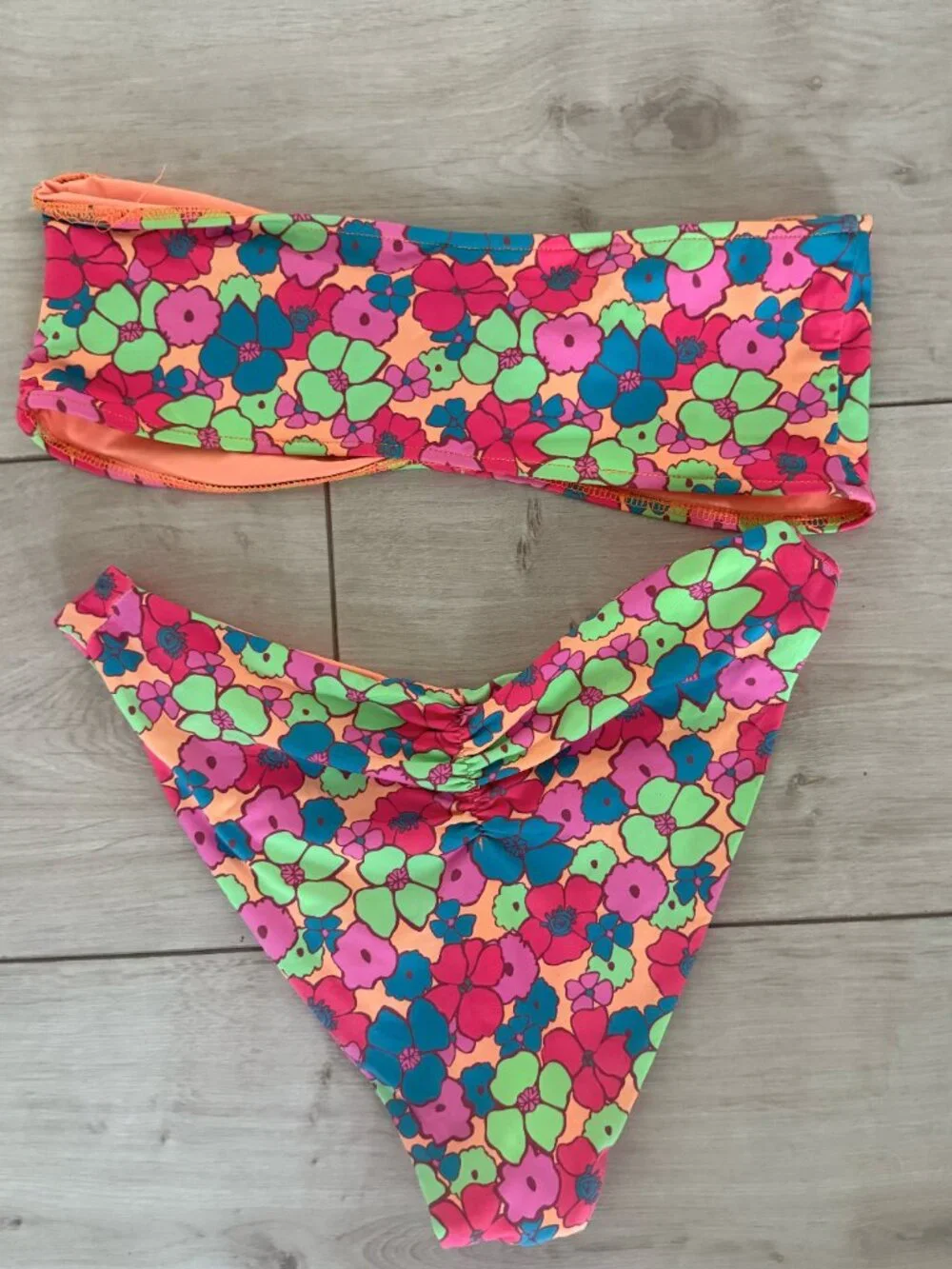 Frankies Bikinis great worn